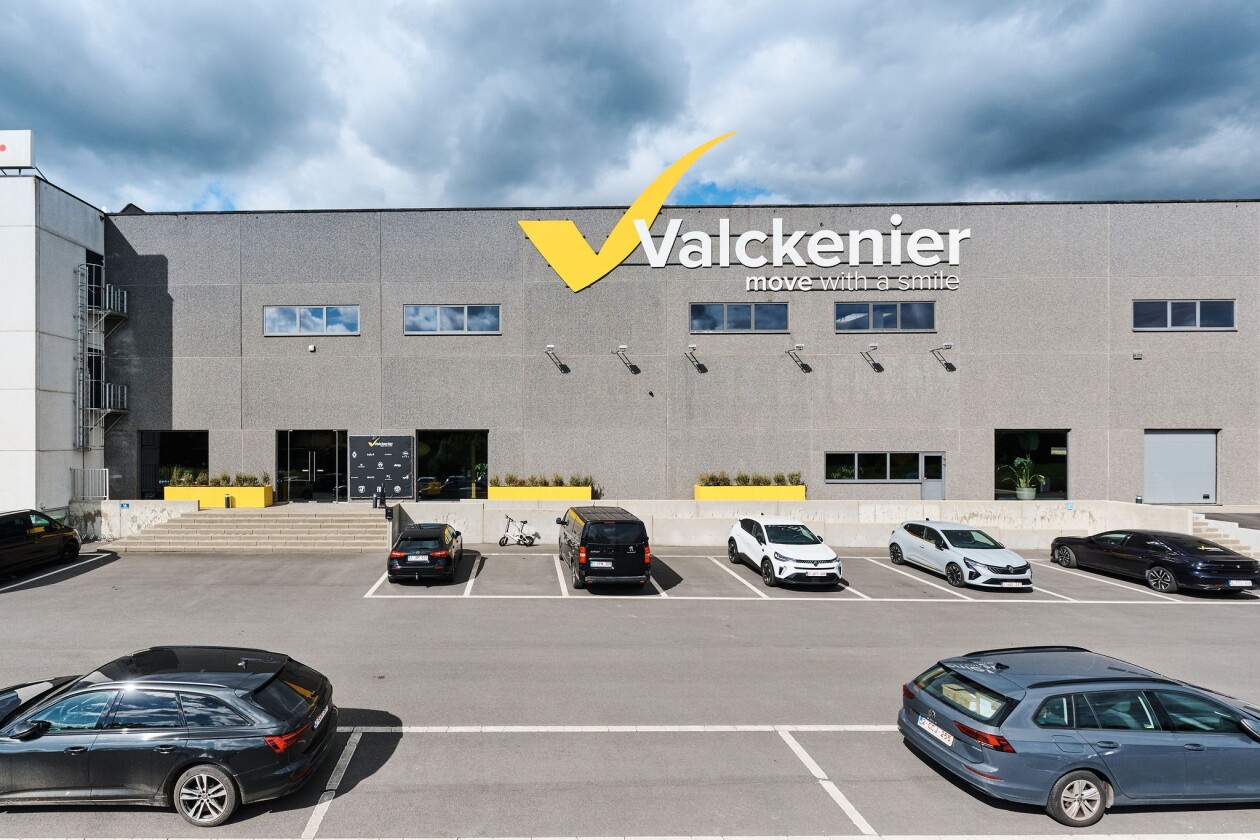 Valckenier aflevercentrum gevel